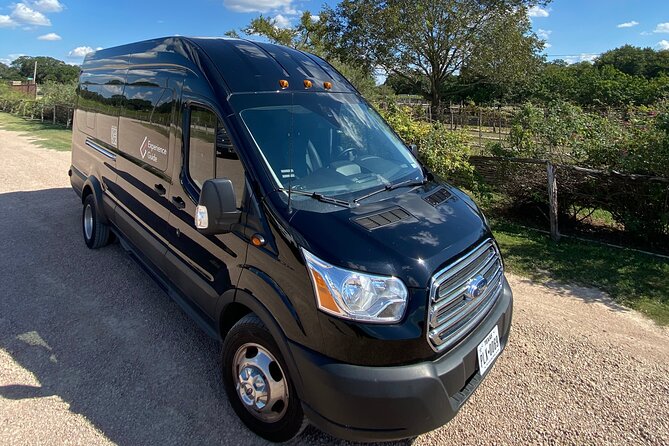 Personalized Tour of Austin and Surrounding Hill Country - Comfortable Transportation