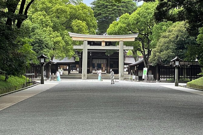 Private Guided Trivia Quest Tour at Harajuku Meiji-jingu - Cancellation Policy