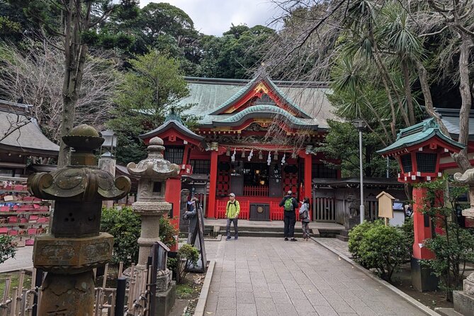 Private Tour to Kamakura and Enoshima in Spanish - Navigate With Ease Through Private Transportation