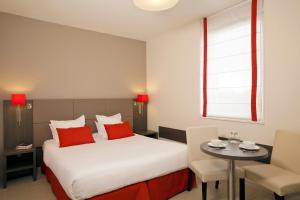 Residhome Reims Centre - Transportation Options