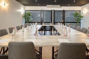 Sure Hotel by Best Western Rouvignies Valenciennes - Dining Options