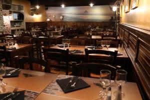 The White Sheep - Dining Options: A Taste of French Cuisine