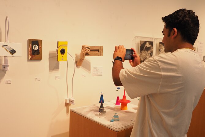 Tokyo ART Walking: National Museum and Yanaka ART Area - Art Galleries and Studios