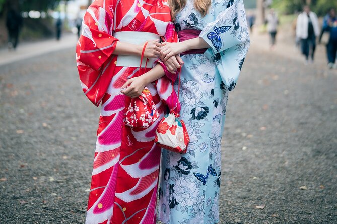 Tokyo, Shibuya: Kimono Rental / English-friendly - Explore the Vibrant Harajuku District
