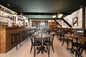 Urban Style Hotel Des Carmes - Child and Family Policies