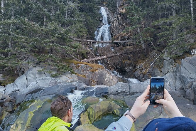 3 Hour Alaska Waterfalls Tour - Wildlife Encounters
