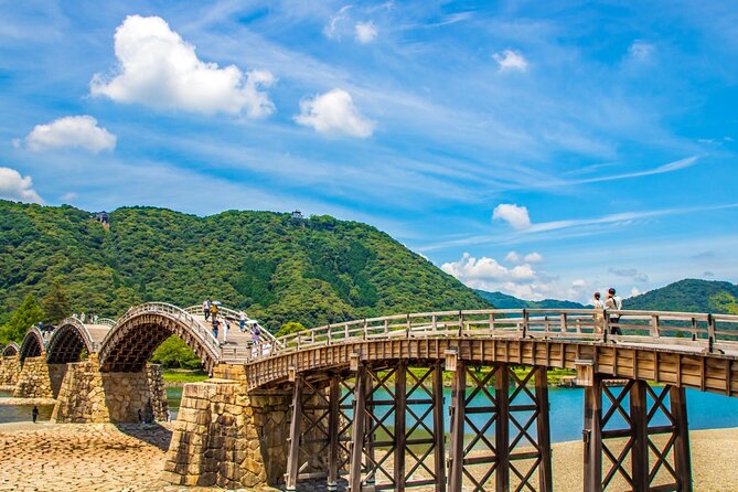5-Day One Way Bus Trip to North Hyogo From Fukuoka to Hiroshima - What to Bring