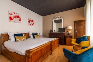 At Camille - Booking Information