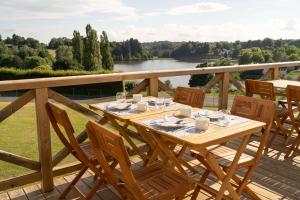 Brit Hôtel Confort - The White Tower - Booking Information