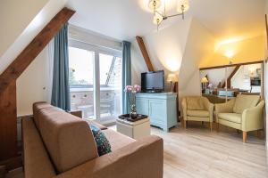 Club Wyndham Normandy - Booking Information