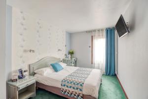 Contact Hotel Limoges - Hotel of the Two Mills - Location and Accessibility