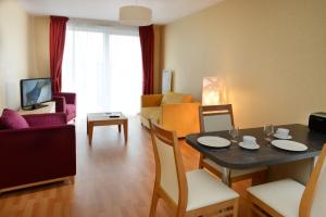 Domitys - THE WHITE HERMINE - Contact Information