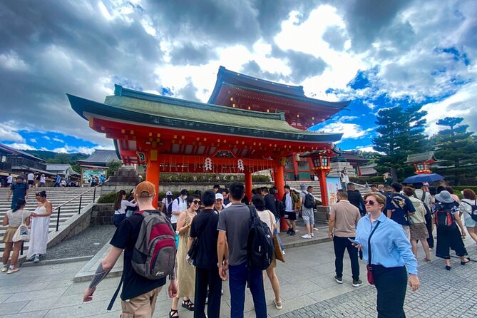 Full Day Tour to Fushimi Inari, Nara Park and Osaka From Kyoto - Lunch Provided