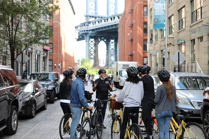 Guided Bike Tour of Lower Manhattan and Brooklyn Bridge - Guides and Their Expertise