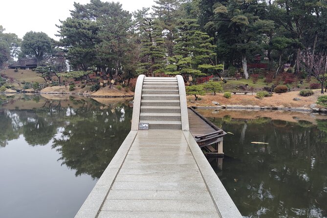 Hiroshima Shukkei-En Garden With Local Guide 90MIN - Accessibility and Physical Requirements