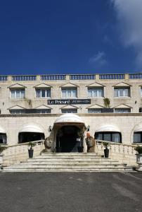 Hotel Le Prieuré - Location and Accessibility