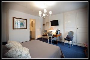 Hotel Le Prieuré and La Résidence - Dining Options