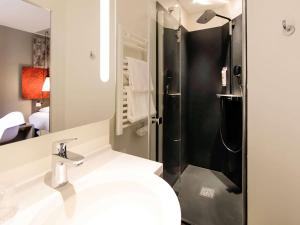 Ibis Besançon City Center - Dining and Entertainment Choices