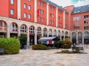 Ibis Epernay City Center - Pet Policy