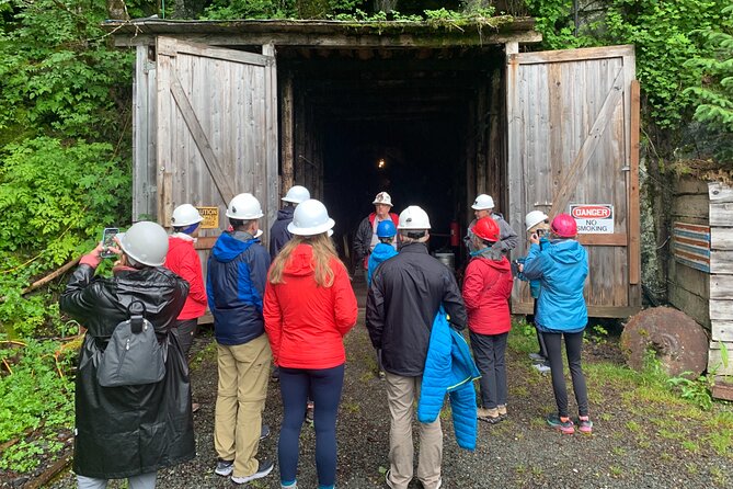 Juneau Underground Gold Mine and Panning Experience - Highlights of the Gold Panning Experience