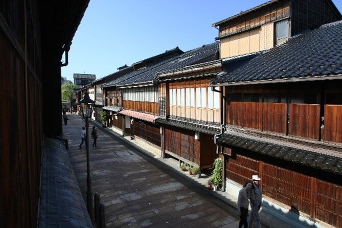 Kanazawa Calligraphy Tour (E-bike Tour) - Exploring Kanazawa by E-bike