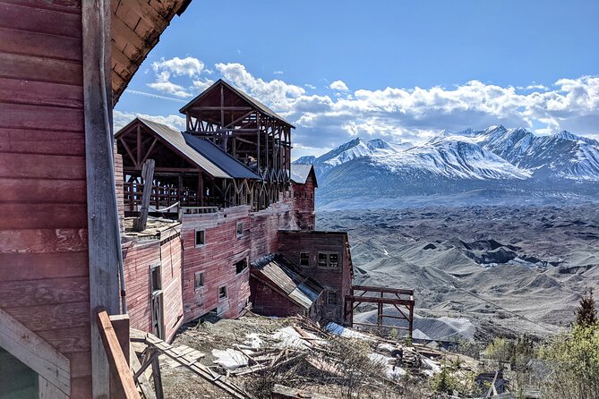 Kennecott Mill Town Tour - Unique Alaskan History and Scenic Views