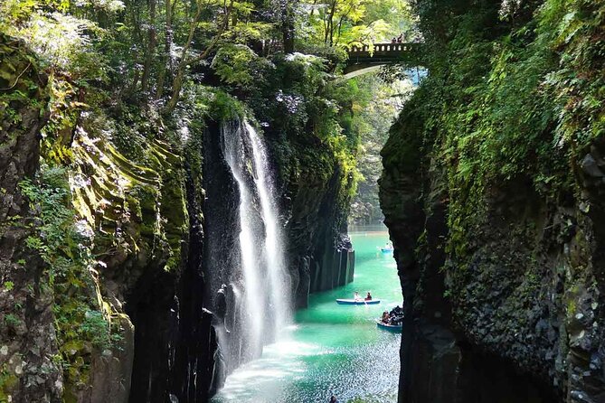 Kyushu Kamishiromi Shrine, Amano Iwato, and Takachiho Gorge Tour - Kumamoto