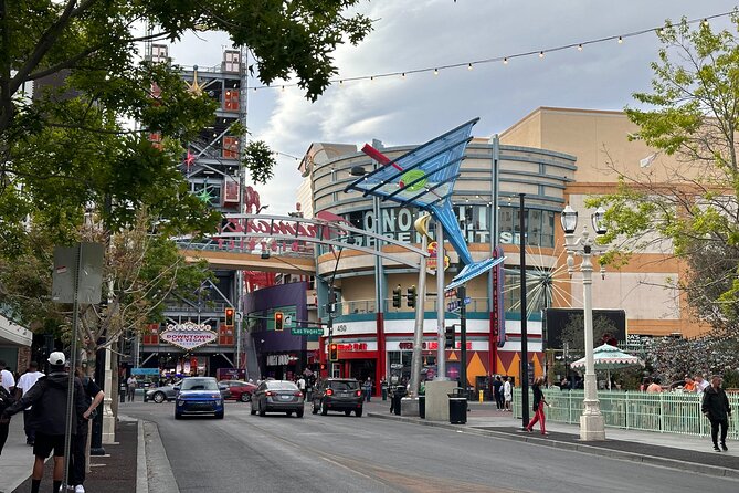 Las Vegas Fremont East Food Tour by Taste Buzz - Tips for an Enjoyable Experience