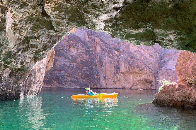 Las Vegas Kayak TOUR to the Emerald Cave - Wildlife and Natural Scenery