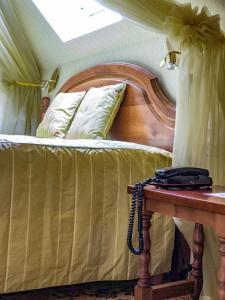 LOGIS - Beautiful Hotel, Lille-West - Booking and Contact Information