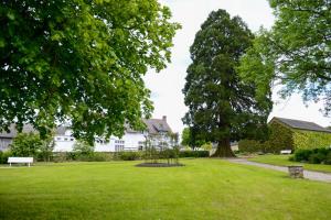 Logis Hotel Restaurant De La Poste - The Sum Up