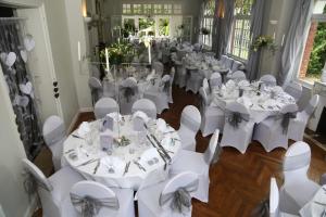 LOGIS Hotel & Restaurant - The Manor of Gavrelle - Nearby Attractions and Activities