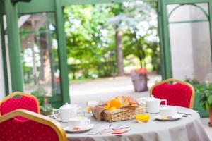 Logis Le Relais Fleuri - The Sum Up