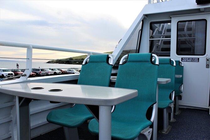 Maalaea Harbor: Sunset Prime Rib or Mahi Mahi Dinner Cruise - Attentive Crew and Live Music