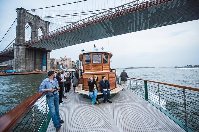 Manhattan Evening Jazz Cruise - Discovering Lower Manhattan Landmarks