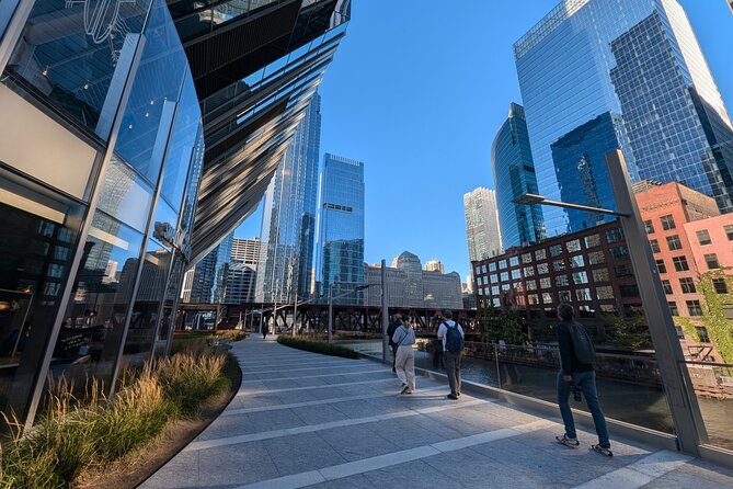Marvels & Feats: An Engineers Tour of Chicago Architecture - Appreciating the Artistry of Chicagos Built Environment