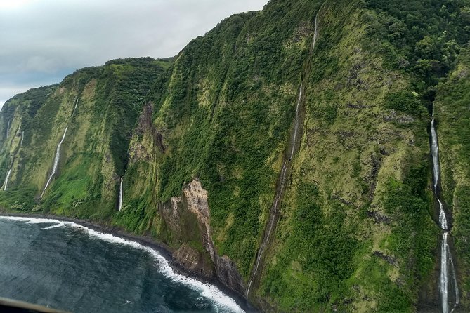 Maui *PRIVATE* Air Tour: Aquamarine & Emerald Dream: (2-5 People) - Additional Details