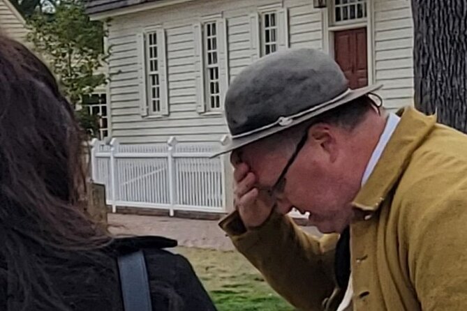 Murder, Mayhem, and Scandal: 1-hour Historical Character Tour - Family-Friendly Experience