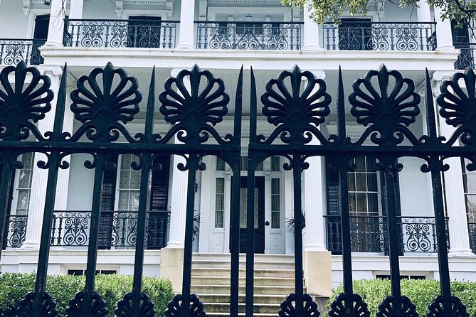 New Orleans Homes of the Rich and Famous Tour of the Garden District - Tour Logistics and Policies