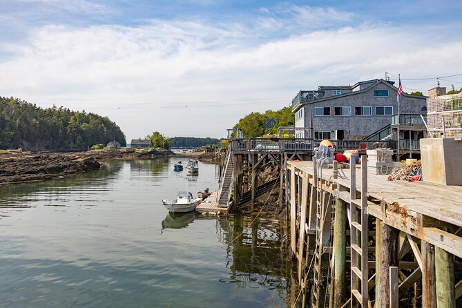 Oyster and Wine Tasting in a Cozy Seaside Lodge - Booking Your Tasting Experience