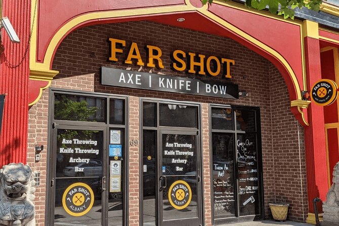 Private Axe Throwing for 1 Hour - Recommended for Families and Groups