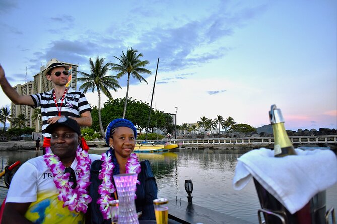 Private Gondola Cruise in Waikiki With Drinks and Pastry - Pricing and Cancellation Policy
