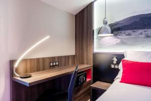 Quality Hotel Clermont Kennedy - Nearby Attractions and Activities