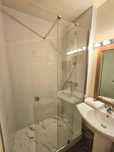 Solana Hotel, Niort East MendesFrance - Check-in and Check-out Information