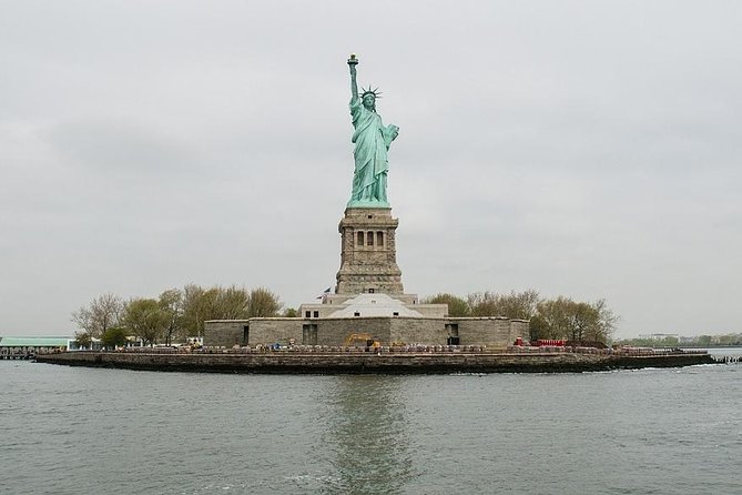Statue of Liberty Roundtrip Ferry Ticket - Reviews and Feedback From Travelers