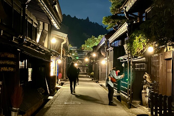 Takayama Private Night Guided Tour - Highlights of the Tour