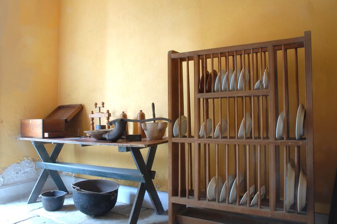 Urban Enslavement Tour at Hermann Grima House - Educational Significance