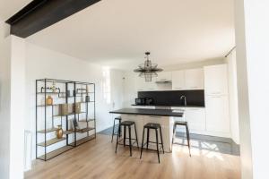 Villa Des Arts - The Sum Up