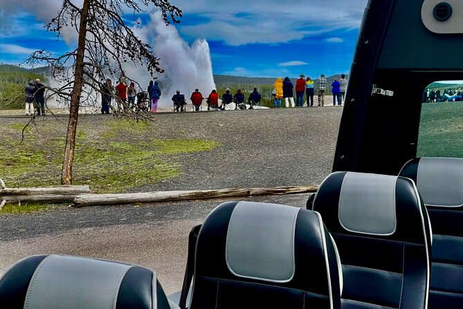 Yellowstone"Open Air" Glass Top Convertible Van West Yellowstone - Guest Feedback and Recommendations
