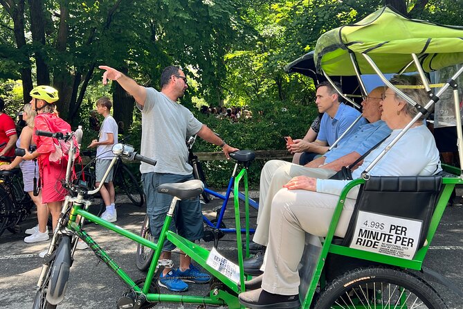 Central Park Privet Pedicab Delux Tour -1 Hour - Visiting John Lennons House and Assassination Site